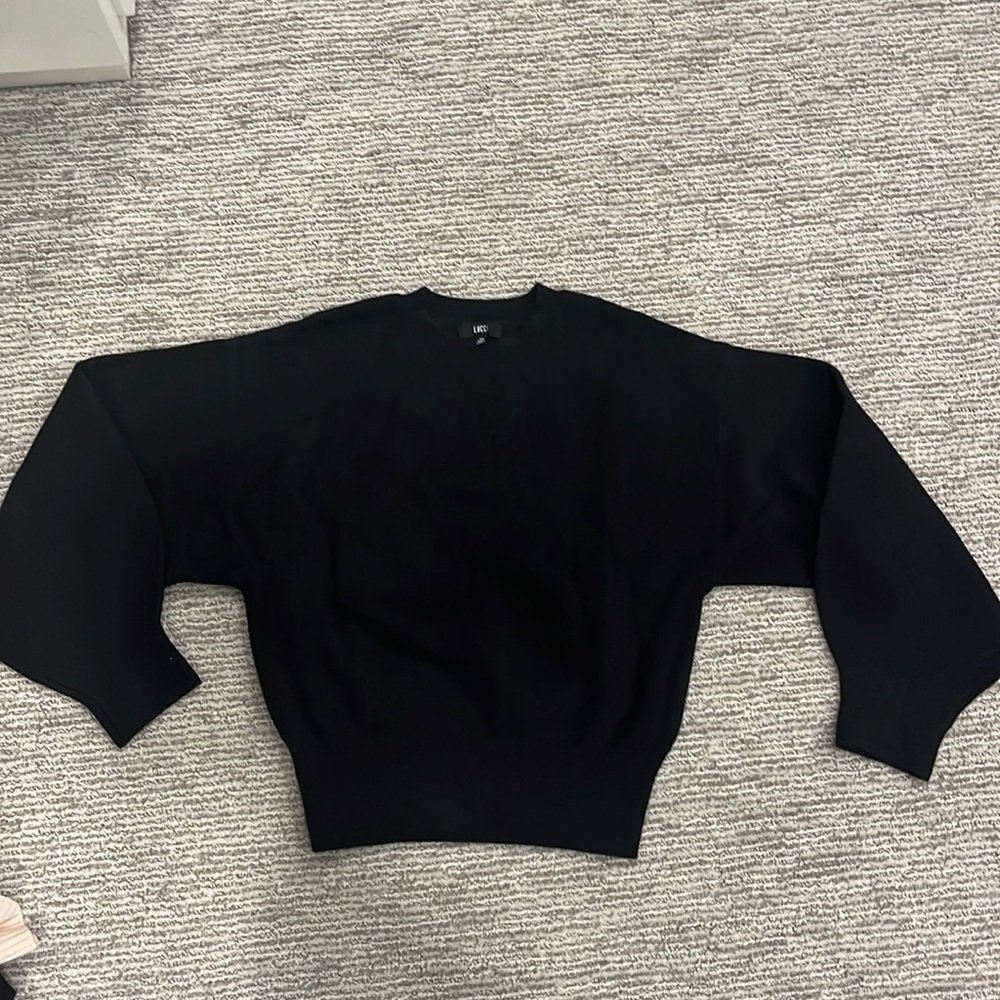 LUCCA SWEATER SIZE XS